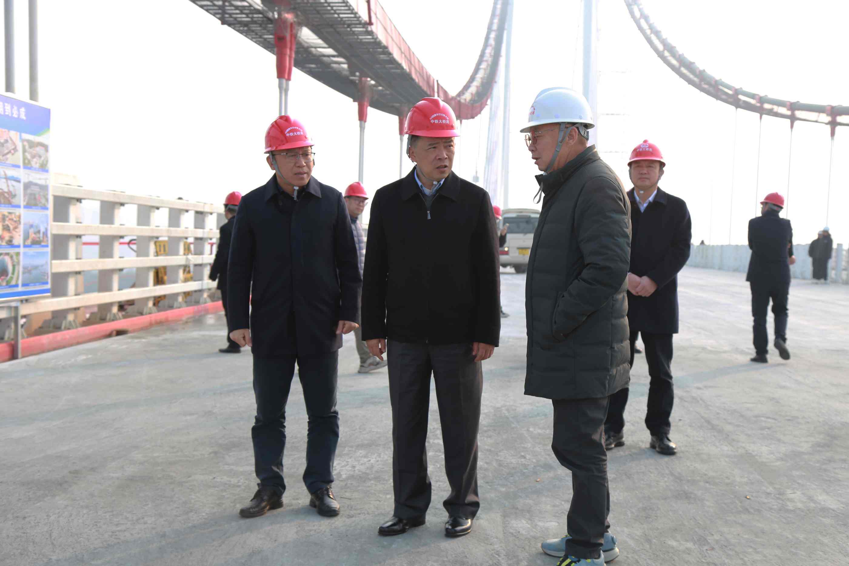 市委书记杨宏星调研G3铜陵长江公铁大桥项目建设